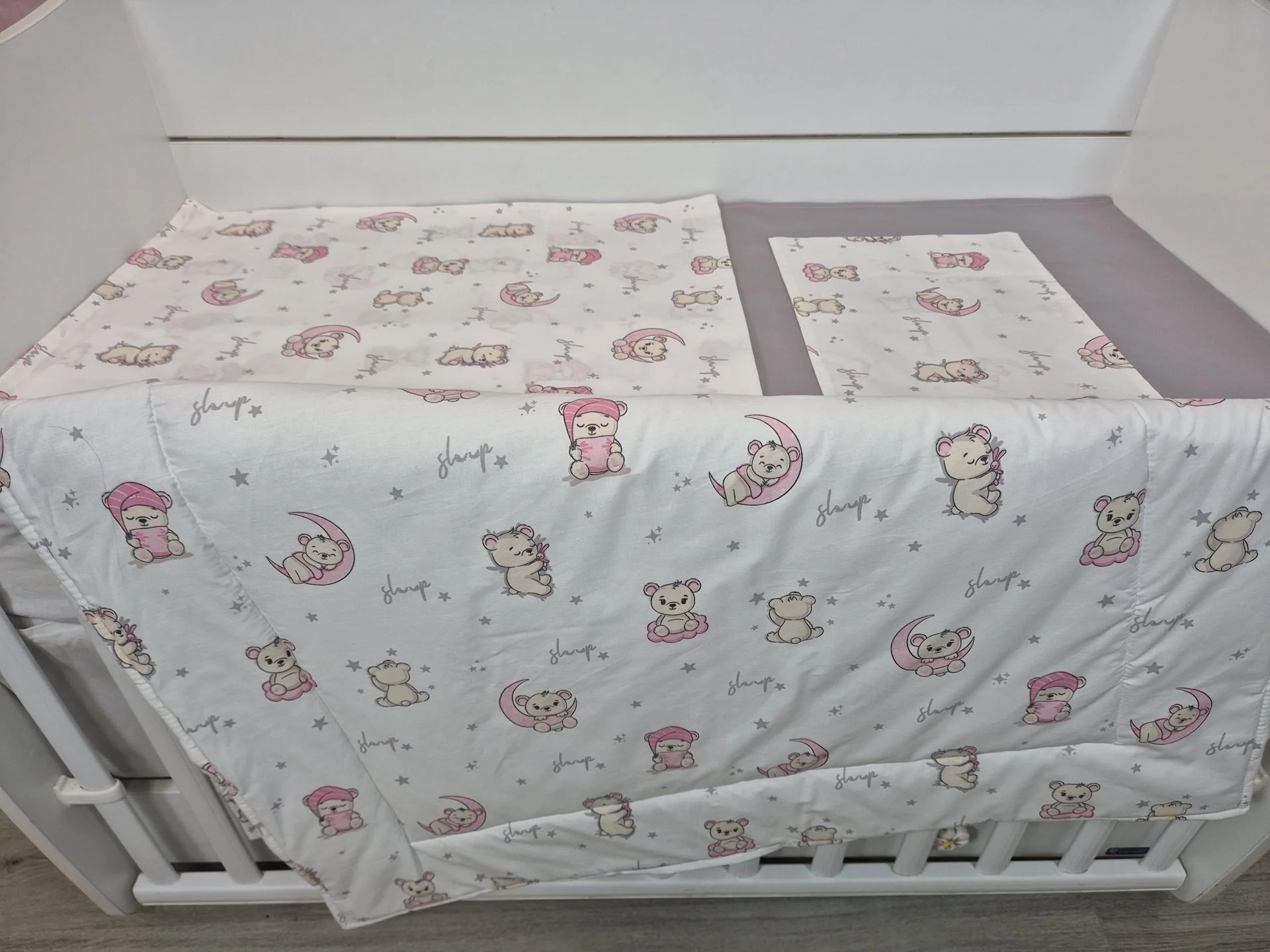 %D0%91%D0%B5%D0%B1%D0%B5%D1%88%D0%BA%D0%BE+%D1%81%D0%BF%D0%B0%D0%BB%D0%BD%D0%BE+%D0%B1%D0%B5%D0%BB%D1%8C%D0%BE+%D0%A1%D1%8A%D0%BD%D1%87%D0%BE%2C+%D1%81%D0%B8%D0%B2%D0%BE