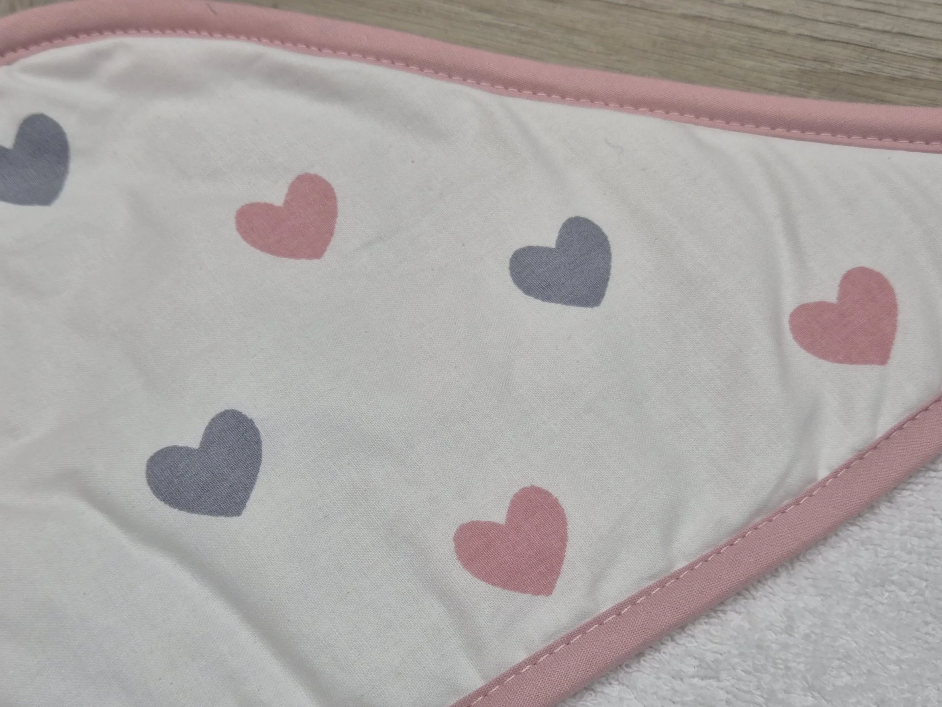 %D0%91%D0%B5%D0%B1%D0%B5%D1%88%D0%BA%D0%B0+%D1%85%D0%B0%D0%B2%D0%BB%D0%B8%D1%8F+%D1%81+%D0%B1%D1%80%D0%BE%D0%B4%D0%B5%D1%80%D0%B8%D1%8F+%D0%A1%D1%8A%D1%80%D1%87%D0%B8%D1%86%D0%B0%2C+%D0%BF%D1%83%D0%B4%D1%80%D0%B0