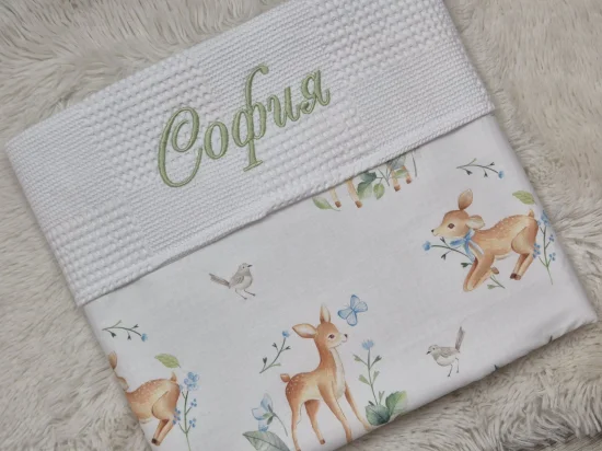 Одеяло с бродерия Сърнички, зелено