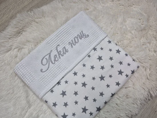 Бебешка лека завивка с бродерия